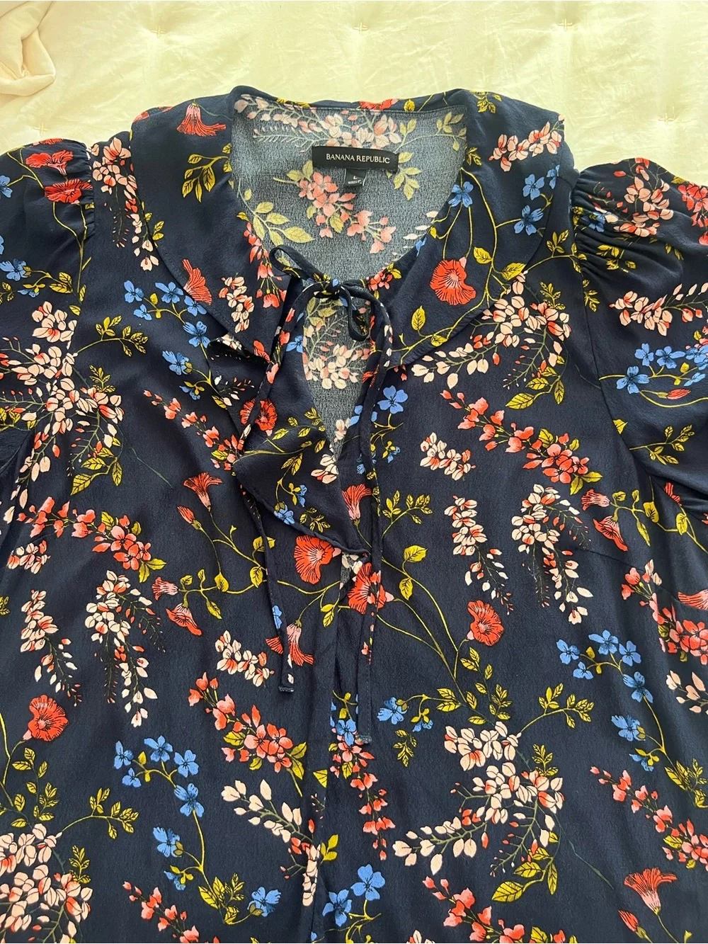 Banana Republic Navy Floral Tie-Front Puff Short Sleeve Blouse